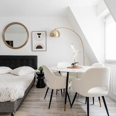 Bright 3p - Close To * Deauville