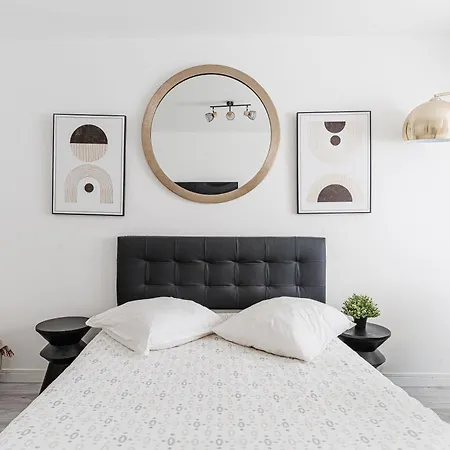 Bright 3p - Close To *