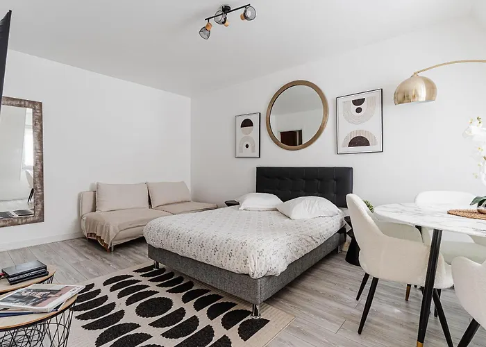 Bright 3p - Close To